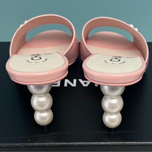 NIB CHANEL PEARL SANDALS - Picture 3 of 4